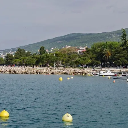 Vucko 6 Pax * Crikvenica